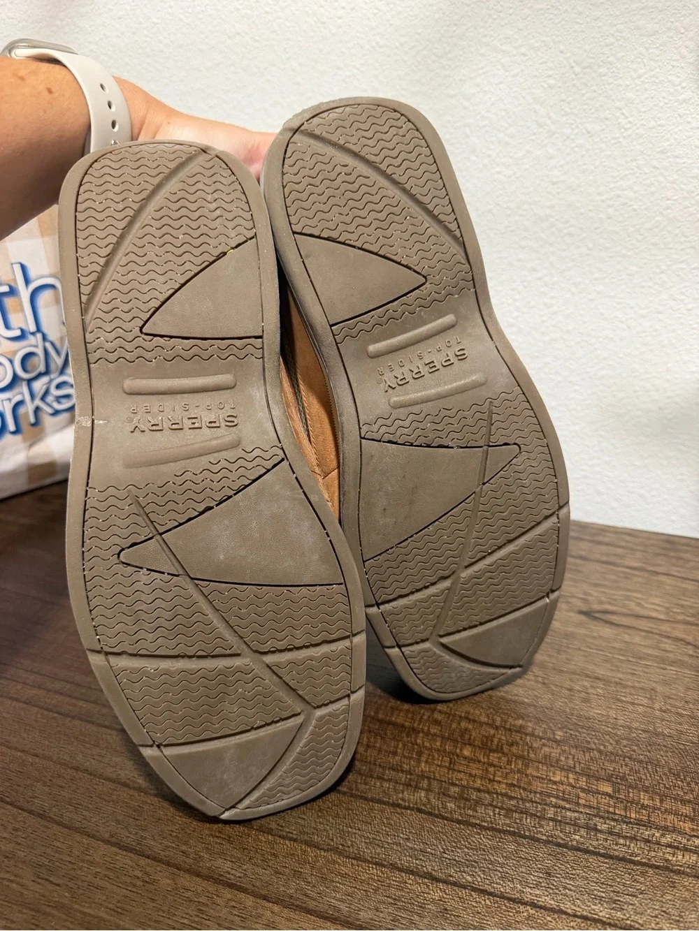 Boys Size 7 Tan Suede Sperry Boat Shoes Lanyard
